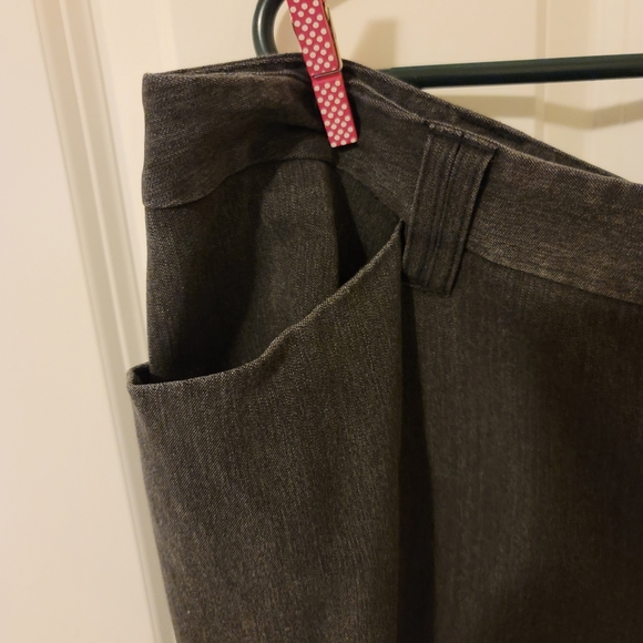 Good Quality Lane Bryant Short-Sleeved Suitjacket and Pants in size 22 - Picture 7 of 11